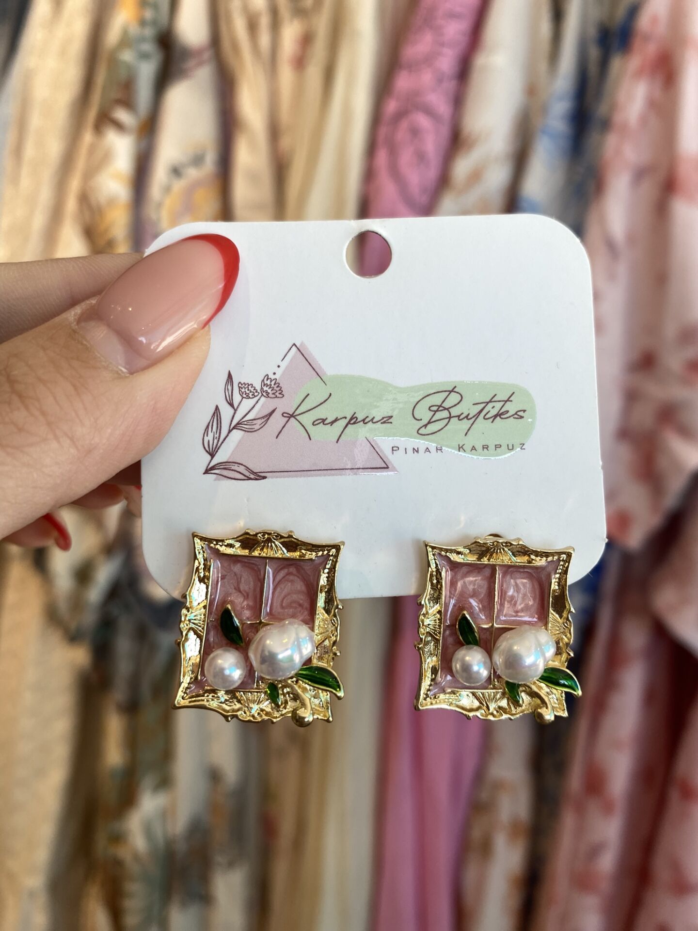 PEMBE SANAT VİP  KÜPE 6