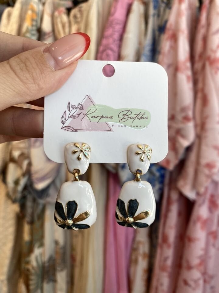 BEYAZ FLOWER VİP KÜPE 7
