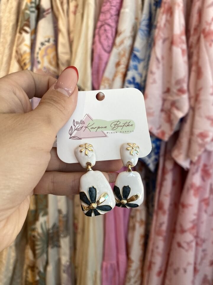 BEYAZ FLOWER VİP KÜPE 7