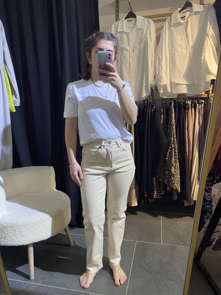 ZR MARKA MODEL KREM LİKRALI BOYFİT JEAN