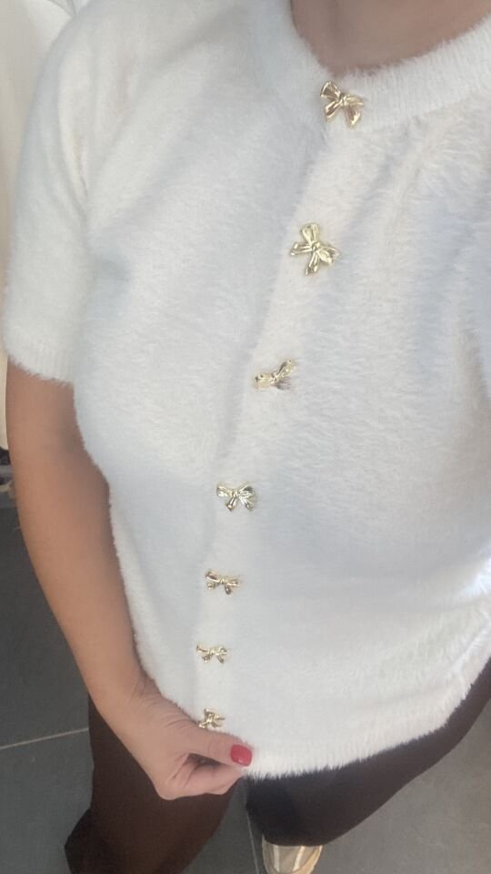 EKRU GOLD DÜĞMELİ TRİKO HIRKA