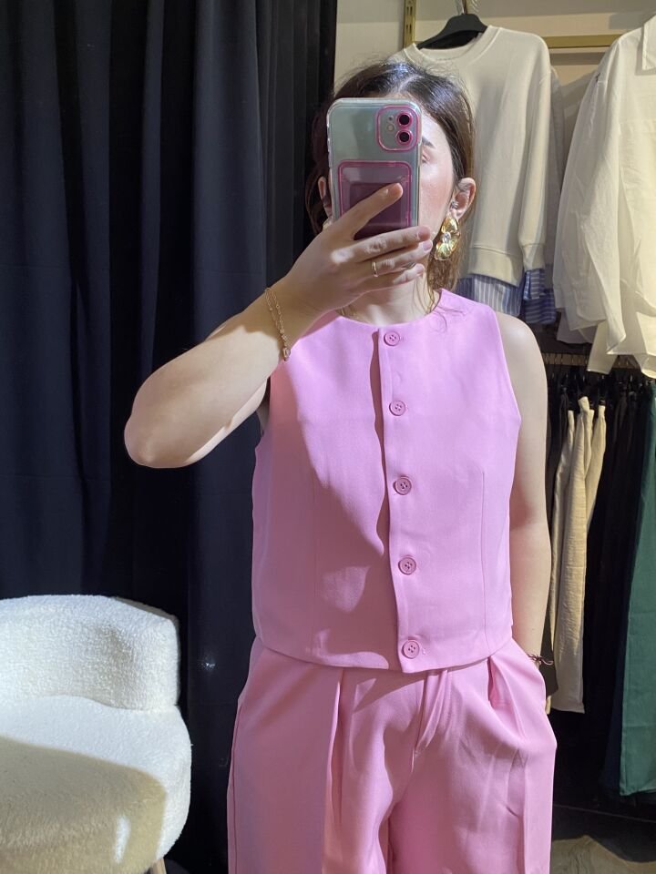 PEMBE YELEK QUZU