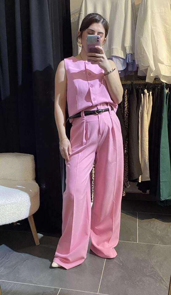 PEMBE YELEK QUZU