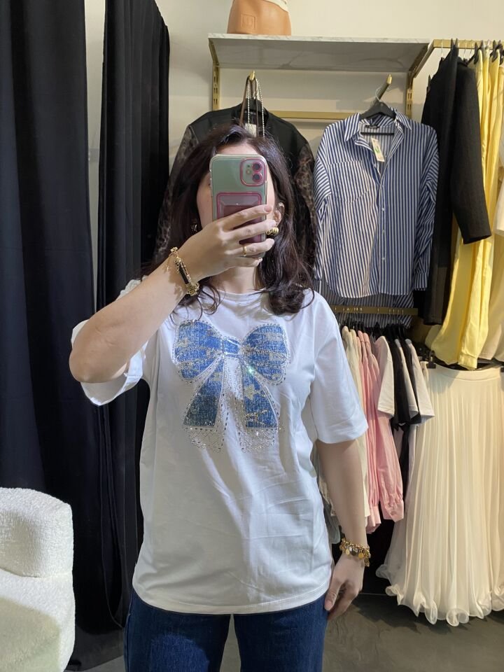 Taşlı Fiyonk Baskılı T-shirt